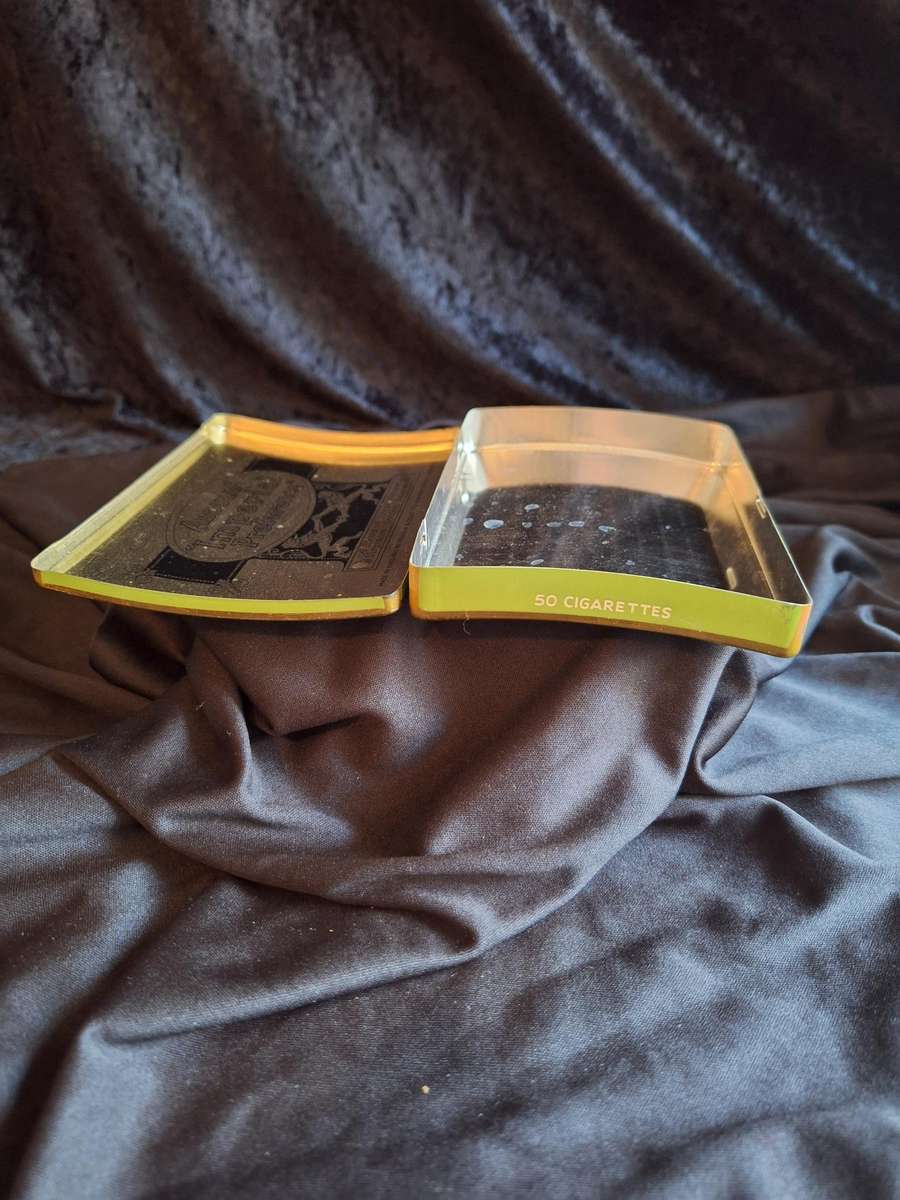 Vintage Abdulla Imperial Cigarettes Tin