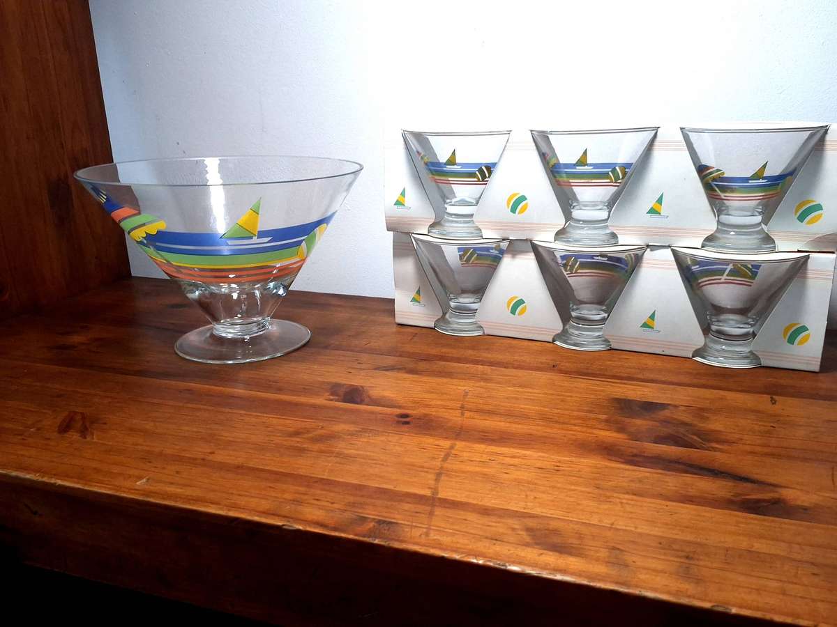 Stunning Retro Summertime by Ray Ware Ice Cream Sundaes Set.