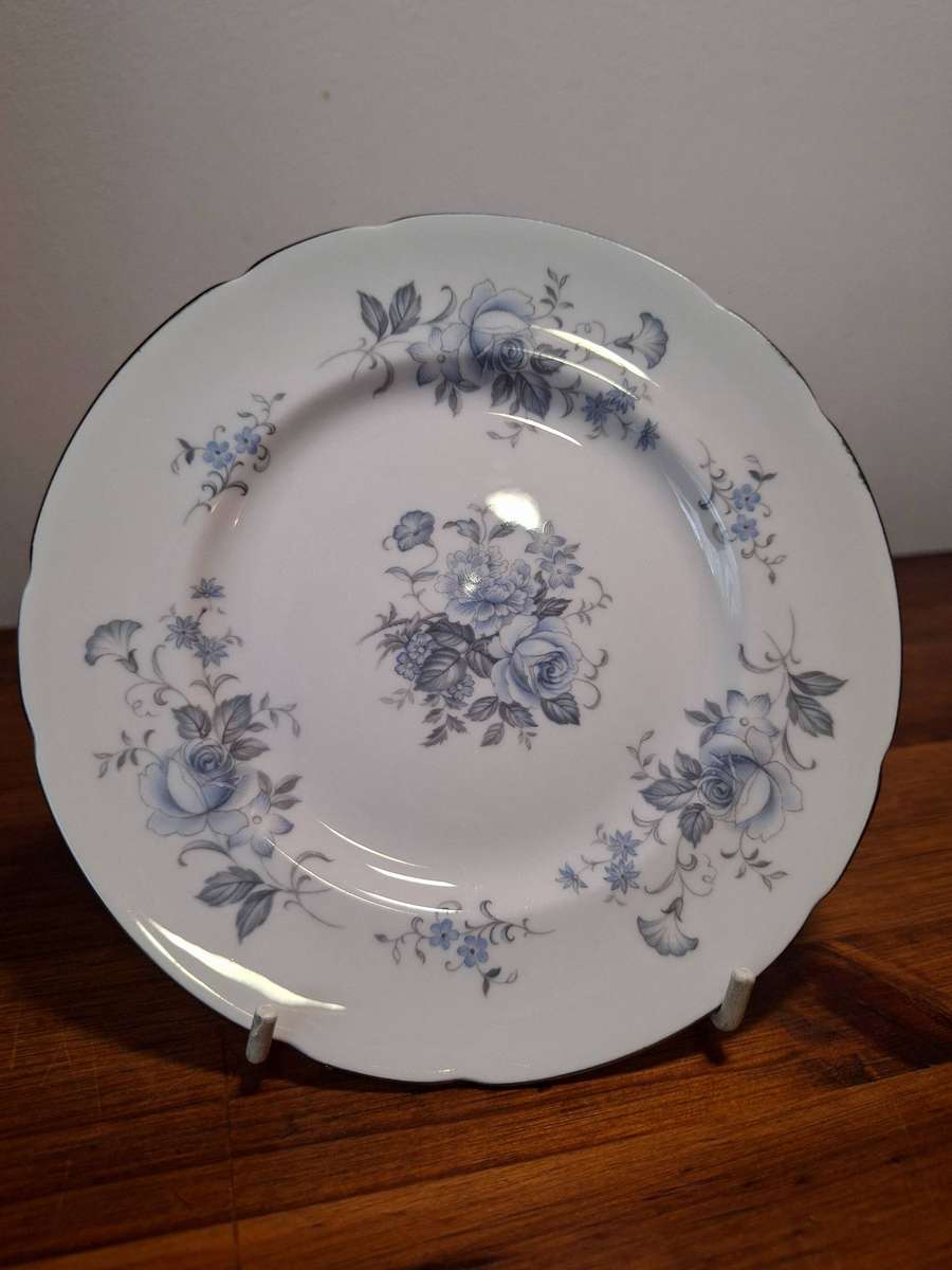 Vintage Royal Standard - Melody Small Plate - D.