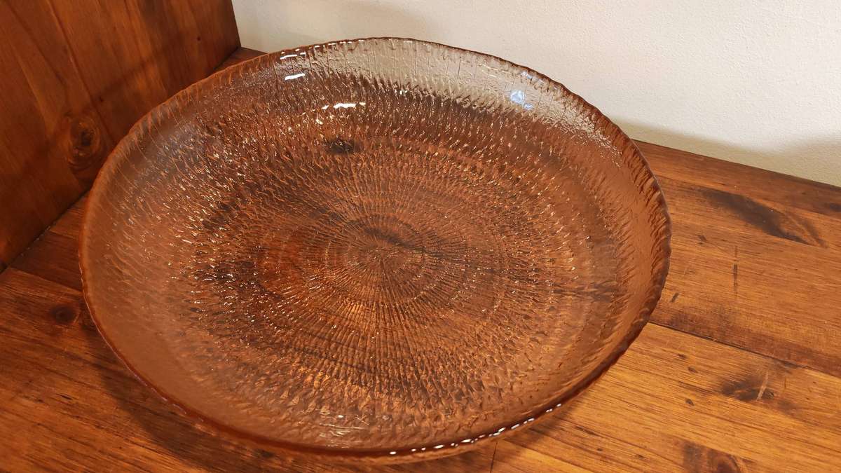 Stunning Vintage Arcoroc Pink Rosaline Glass Serving/Fruit Bowl - Spiral Design.