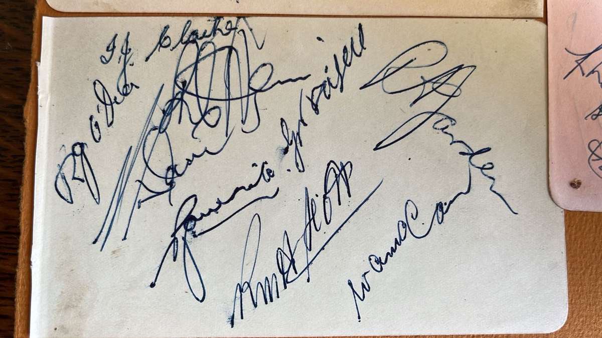 1950-1970 All Blacks 22 Original Signatures, details below