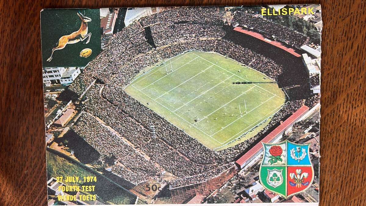 1974 South Africa vs British Isles 4th Test at Ellis Park Signed Programme, details below