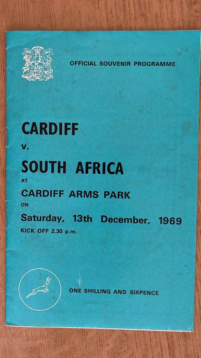 1969 Cardiff vs South Africa at Cardiff Arms Signed Programme, details below