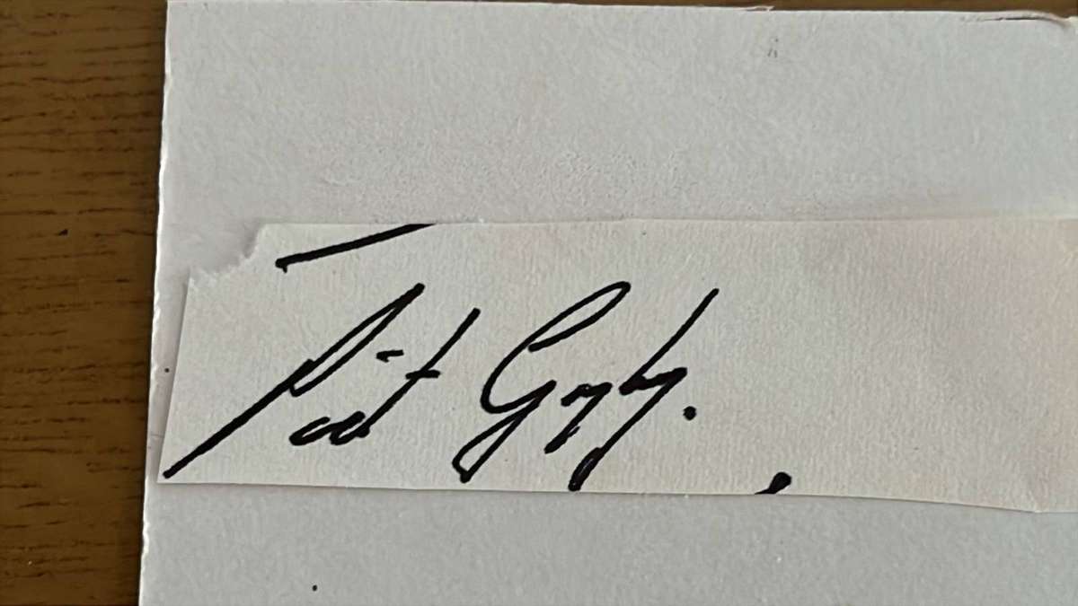 1969 Cardiff vs South Africa at Cardiff Arms Signed Programme, details below