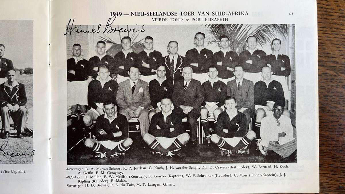 1891 - 1956 South African Rugby Test Teams Signed Booklet, details below