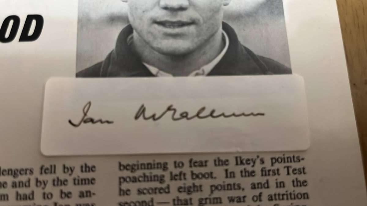 1970 S.A. Sports Illustrated Magazine, Signed, details below