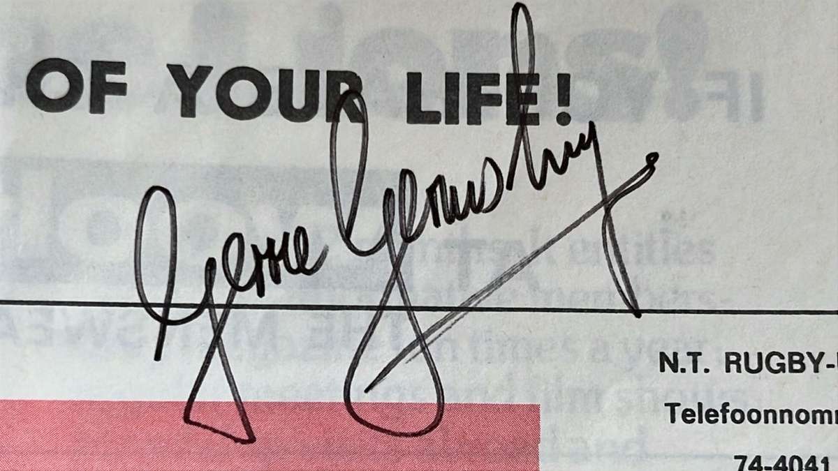 1974 2nd Test South Africa vs British Isles at Loftus Signed Programme, Team Sheet & Pin, see below