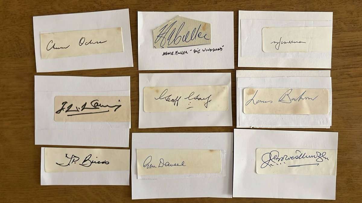 Original Springbok Signatures x 9, details below