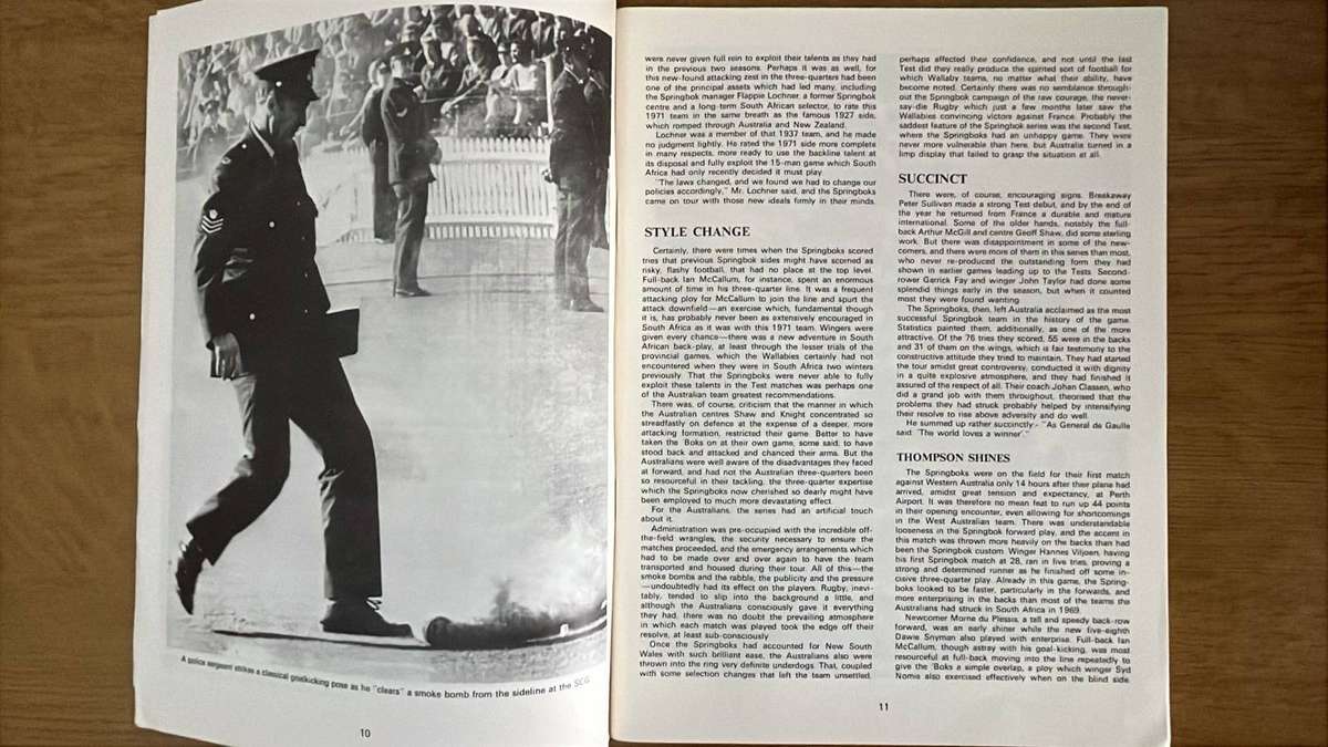 Die Onoorwinlikes - Springbokke in Australië & 1972 Australian Rugby, Signed, details below