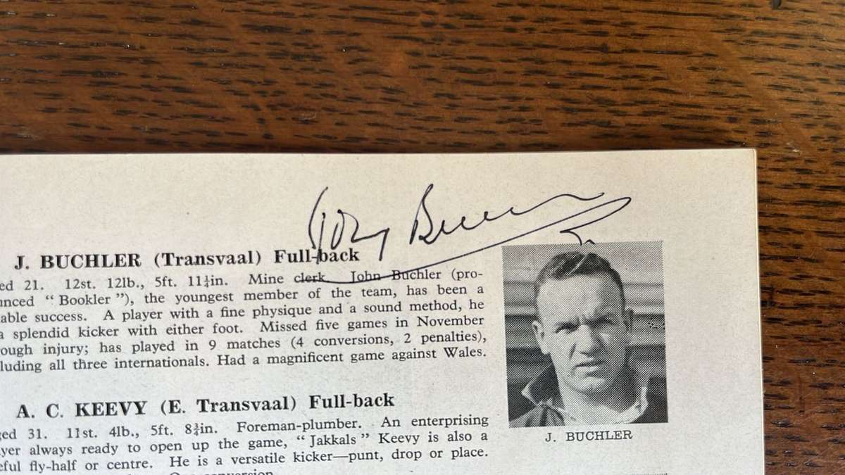 1952 England vs South Africa at Twickenham Signed Programme & Pin, details below