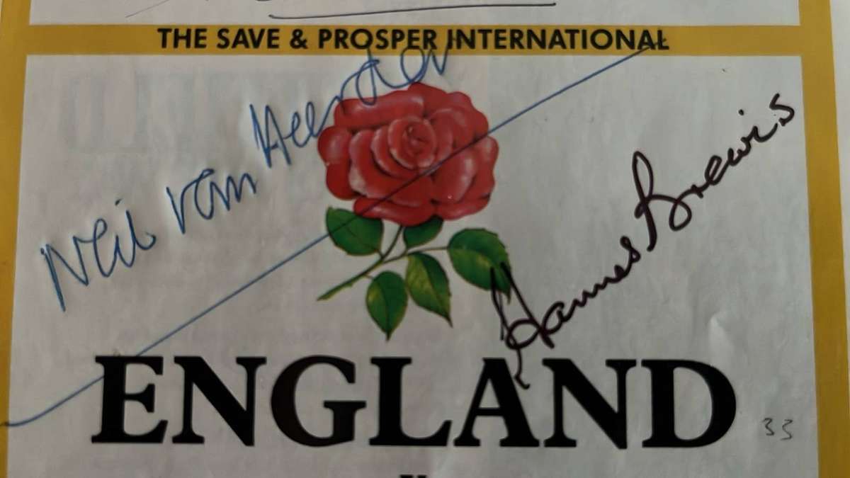 1992 England vs South Africa at Twickenham Signed Programme, details below