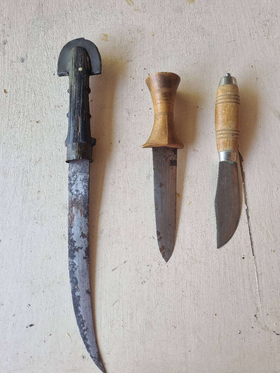 ### 3 x knives 2 of African origin 1 from Sweden with Sheaths ###