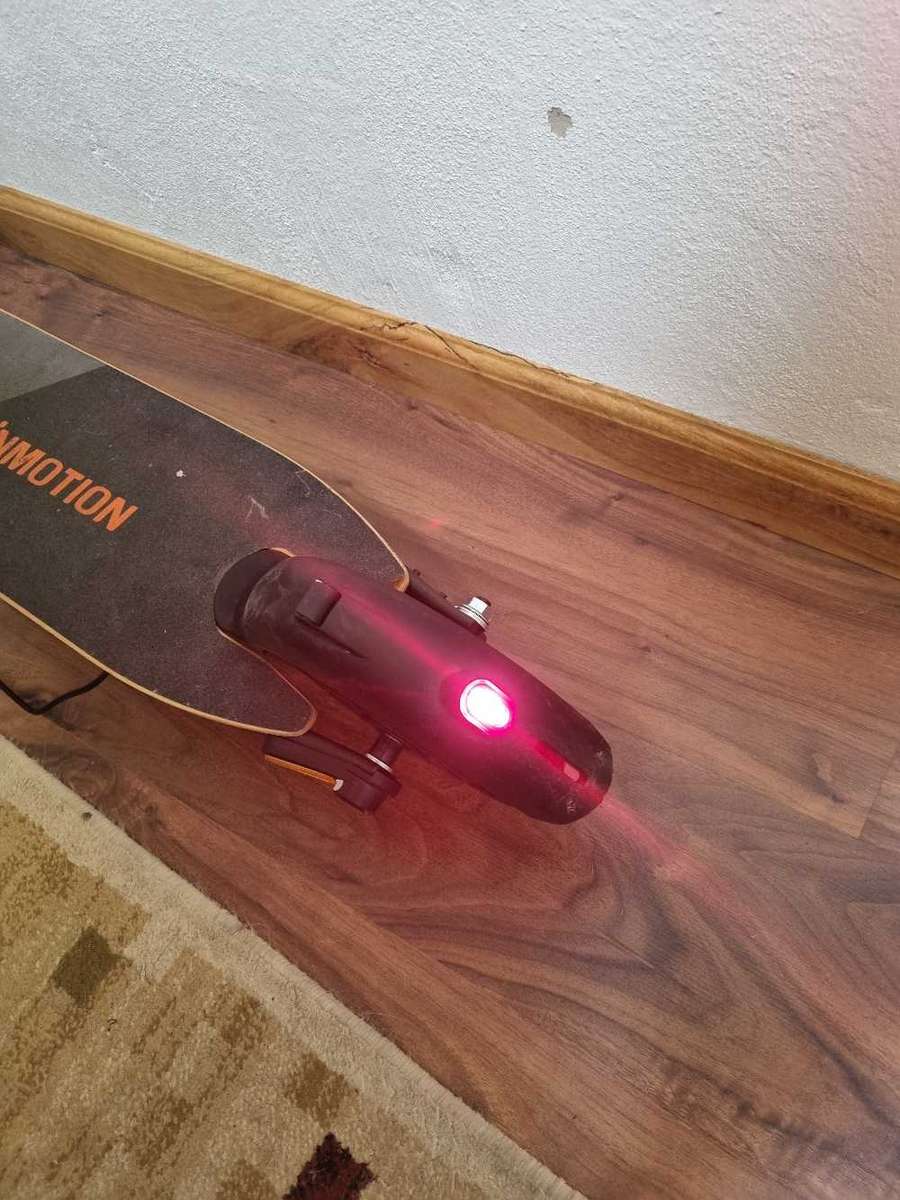 ## Inmotion A1 Electric Scooter with charger, not used much at all ##