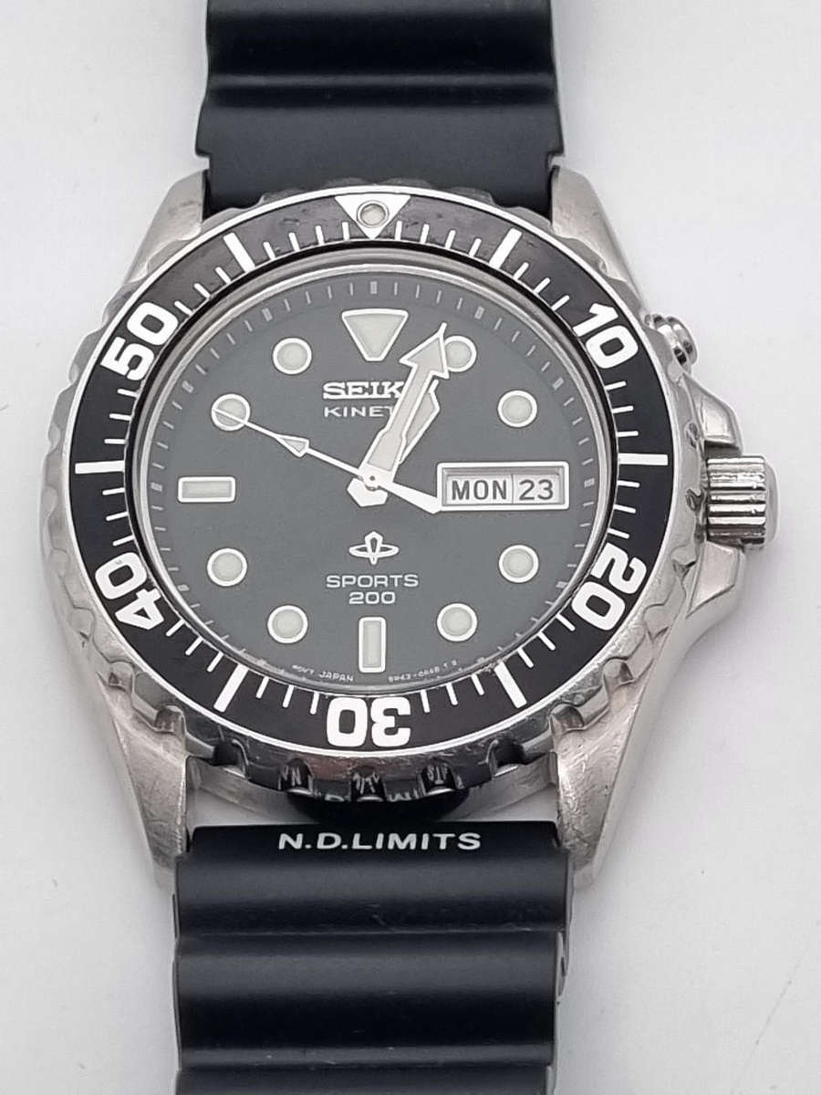 ## Seiko Kinetic Divers watch - adjustable Large wrist fit - Good condition ##