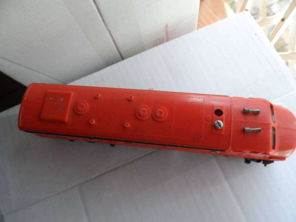 Triang R0550 transcontinental F7A Diesel Locomotive 1404