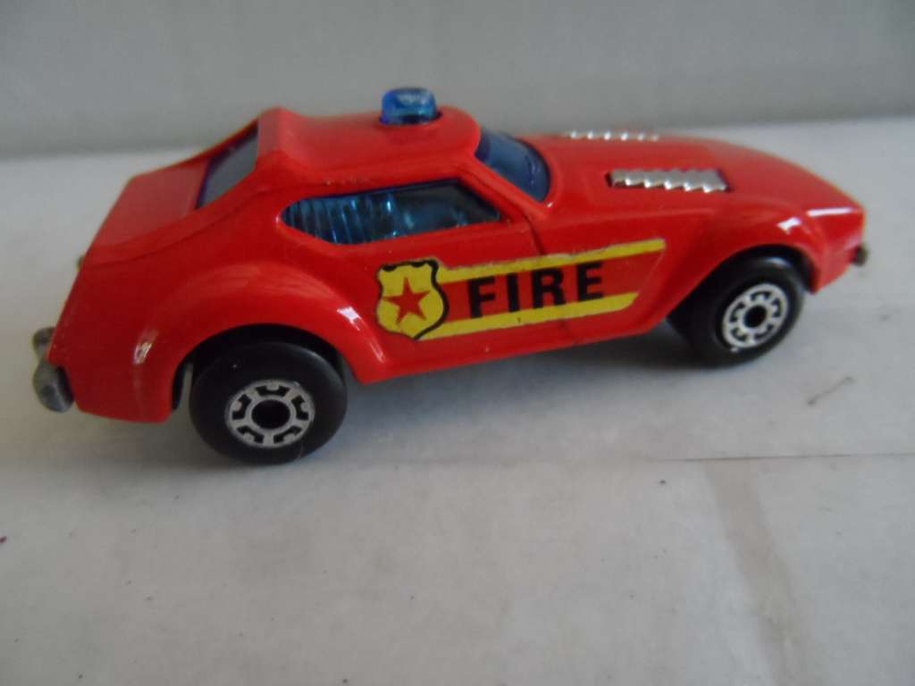 MATCHBOX 64 FIRE CHIEF CAR VINTAGE LESNEY ENGLAND