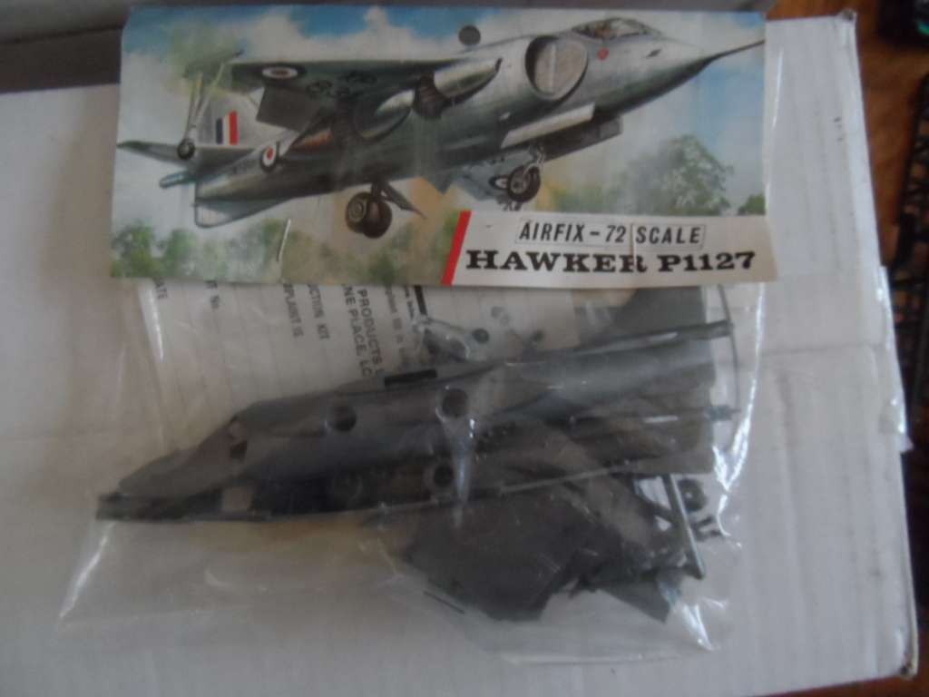 VINTAGE AIRFIX Hawker P1127 -sealed