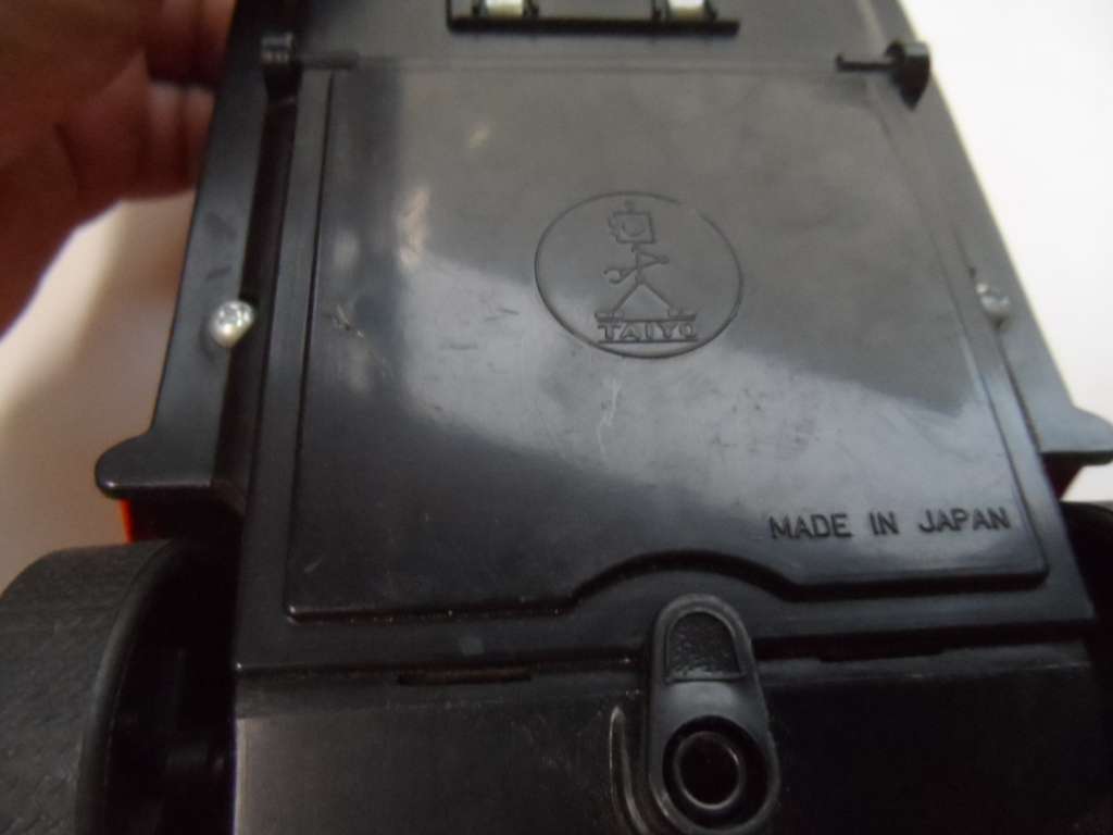 TAIYO JAPAN LOVE BEETLE TINTOY.