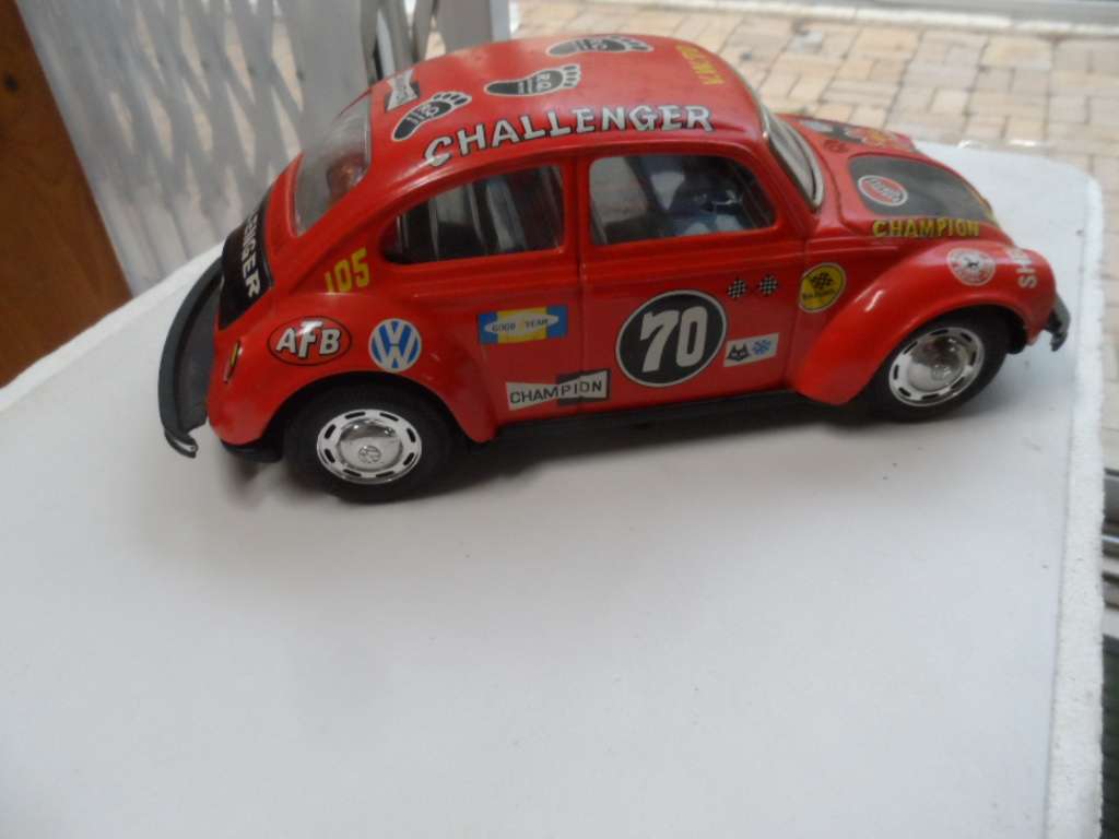 TAIYO JAPAN LOVE BEETLE TINTOY.