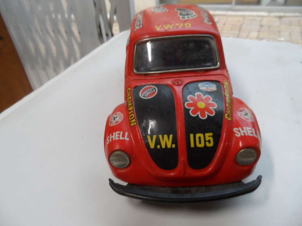 TAIYO JAPAN LOVE BEETLE TINTOY.