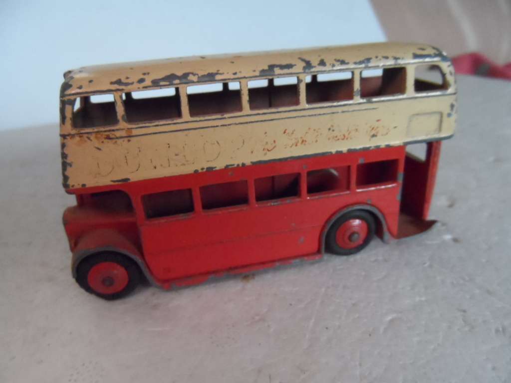 Dinky Toys: Double-decker bus, Dunlop, good condition, made in England [D24]