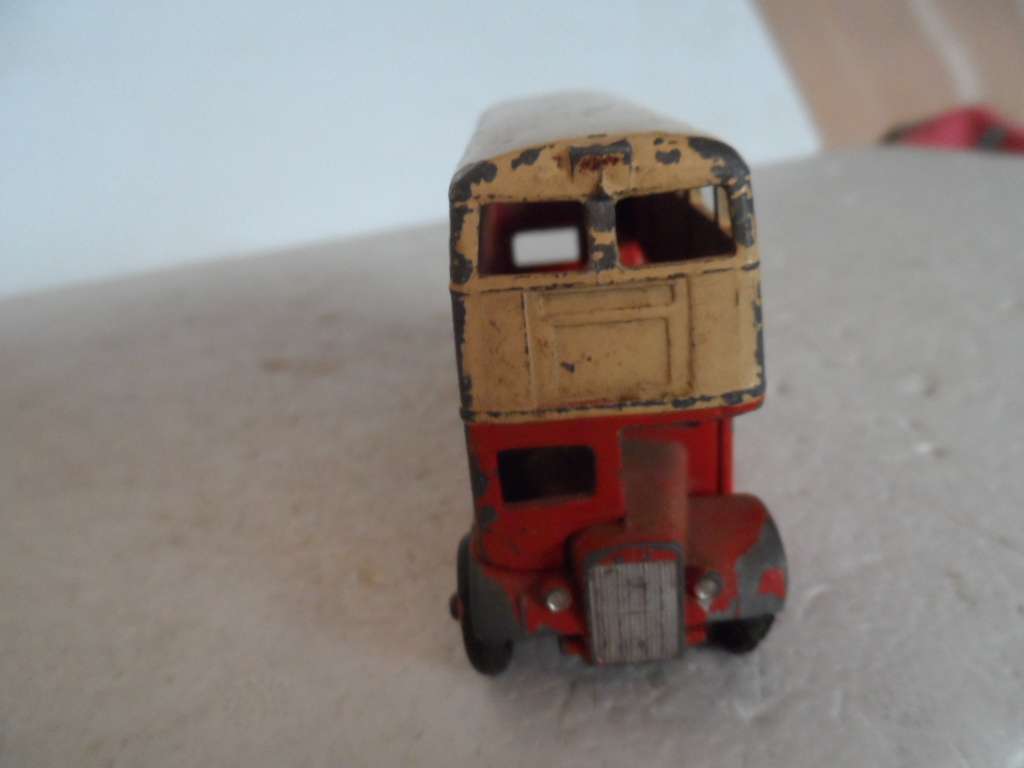 Dinky Toys: Double-decker bus, Dunlop, good condition, made in England [D24]