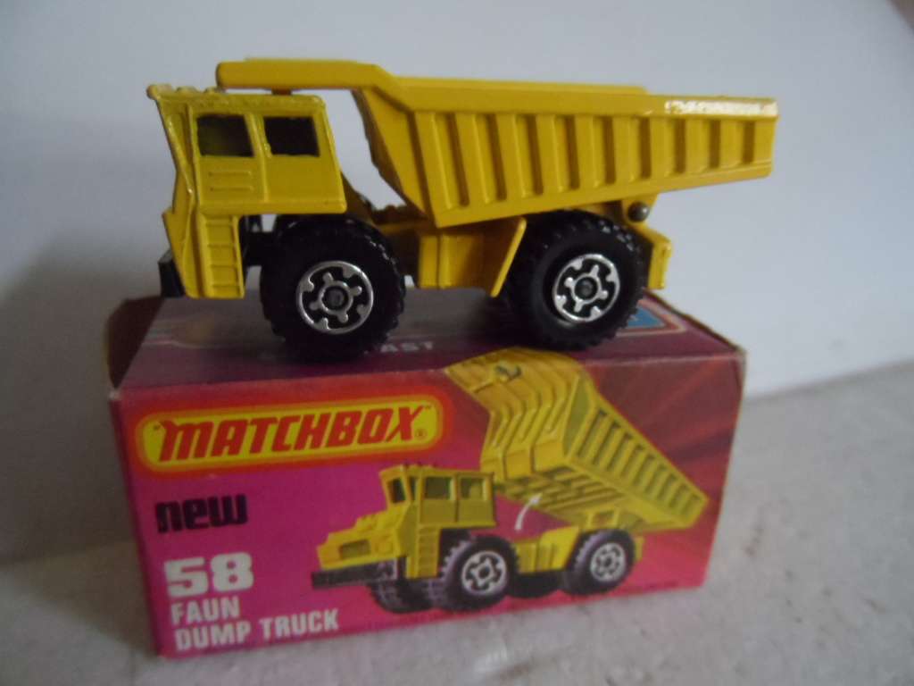 VINTAGE MATCHBOX SUPERFAST No.58e FAUN DUMP TRUCK IN ORIGINAL BOX 1976