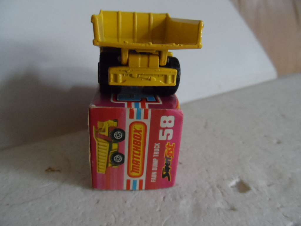 VINTAGE MATCHBOX SUPERFAST No.58e FAUN DUMP TRUCK IN ORIGINAL BOX 1976