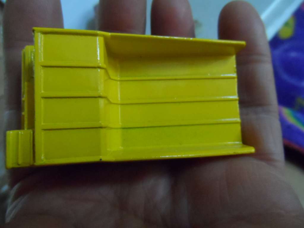 VINTAGE MATCHBOX SUPERFAST No.58e FAUN DUMP TRUCK IN ORIGINAL BOX 1976