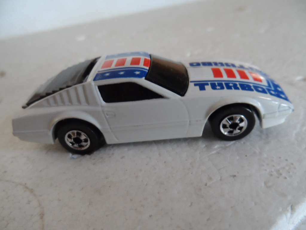 1983 Hot Wheels Mattel Crack-Ups Smak Bak White Nissan Turbo
