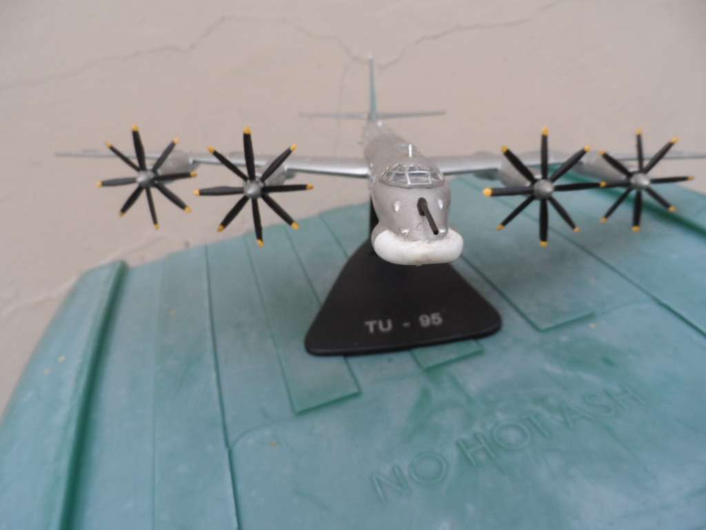 DIECAST Tupolev Tu-95 Bear Type Strategic Bomber Aircraft Model