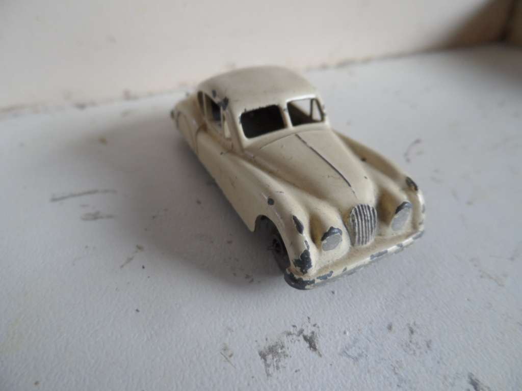 Vintage Matchbox Series No. 32 Jaguar XK 140