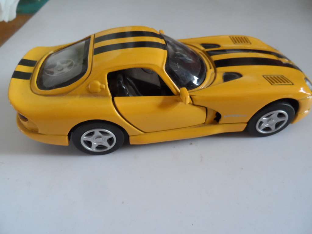 New Ray 1/32 Diecast 1996 Dodge Viper GTS City Cruiser  [m47]
