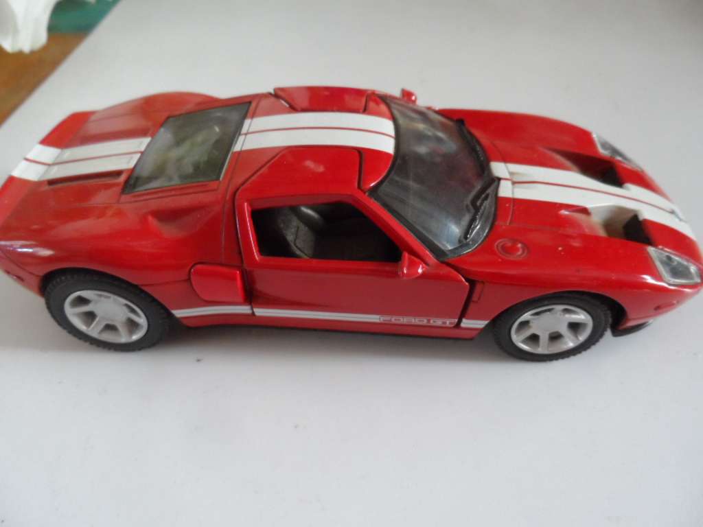 New Ray 2005 Ford GT 1/32 Scale City Cruiser Collection red W White Stripes - [m53]