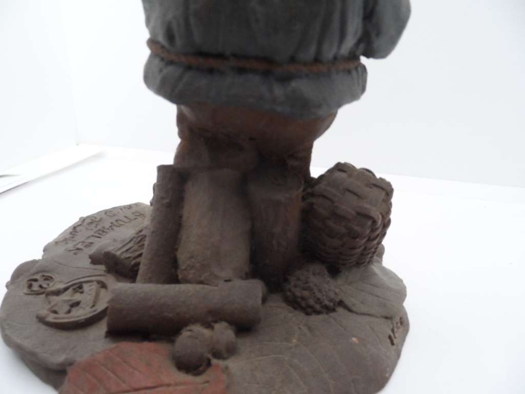 TOM CLARK Singing Day 10.21.91 Gnome: 1987 Stumbles # 43  - 18 cm tall ---[303]
