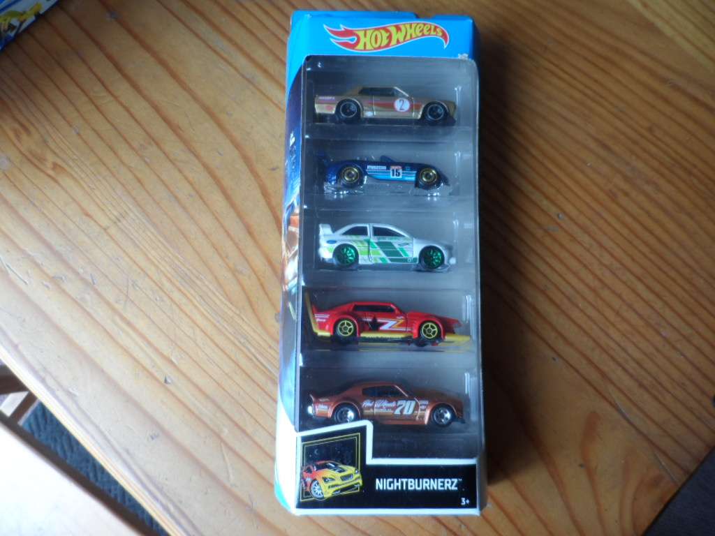 2019 HOT WHEELS NIGHTBURNERZ 5 PACK NISSAN SKYLINE MAZDA MIATA FORD ESCORT CHEVY