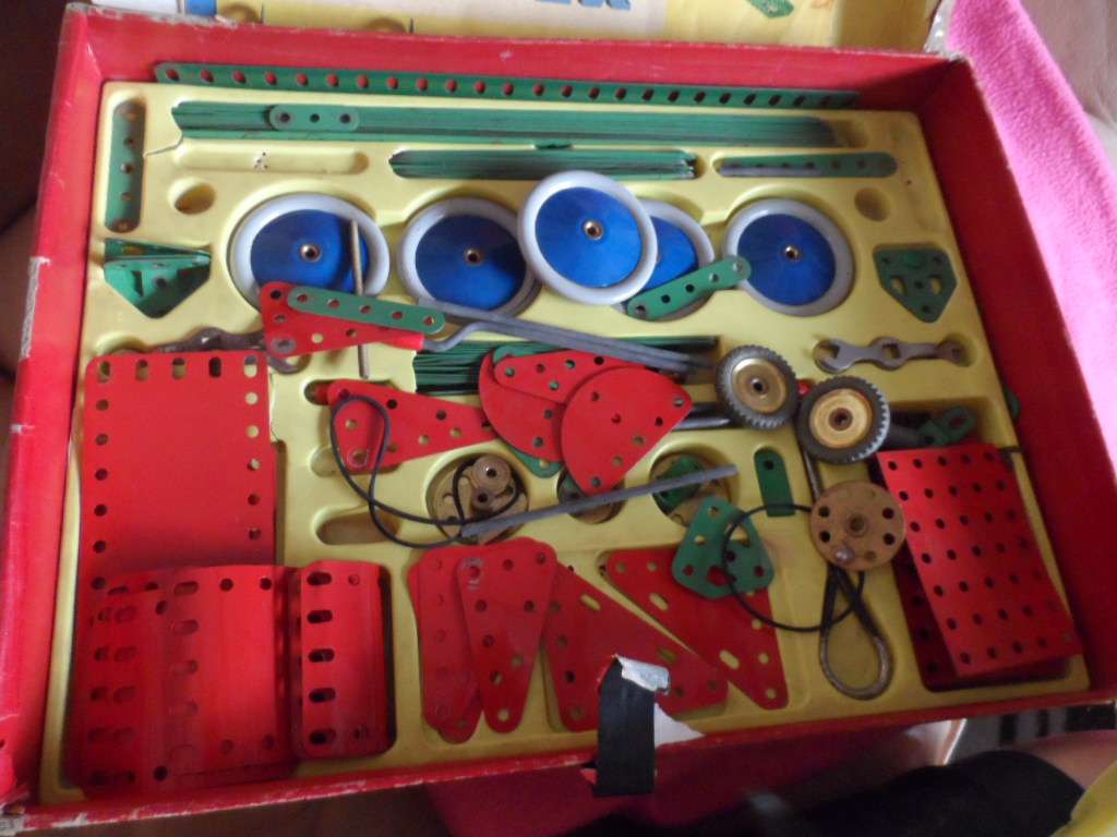 V INTAGE MECCANO OUTFIT NO 6