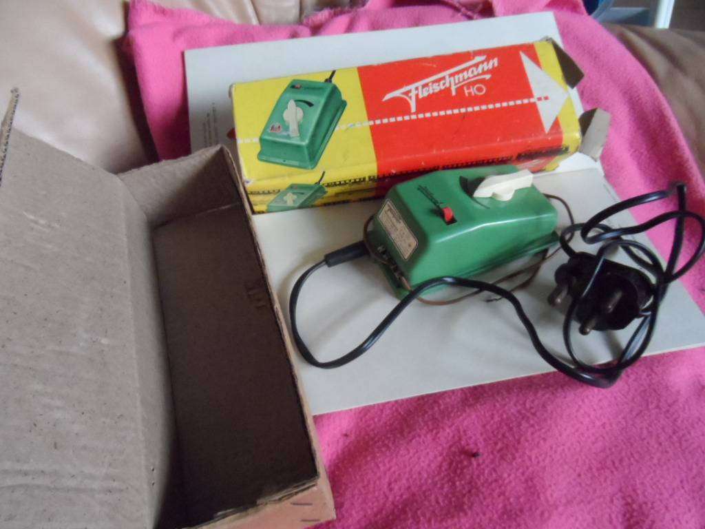 Vintage Fleischmann  HO Train Transformer Made In Germany-