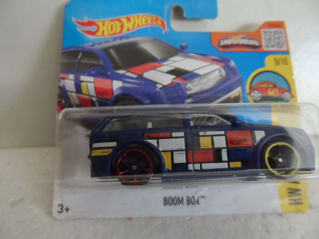 Hot Wheels Super Treasure Hunt Boom Box -sealed short card--[m52]