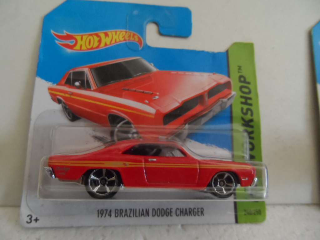 Hot Wheels - 2014 - 1974 BRAZILIAN DODGE CHARGER (Red)-sealed short card-[m47]
