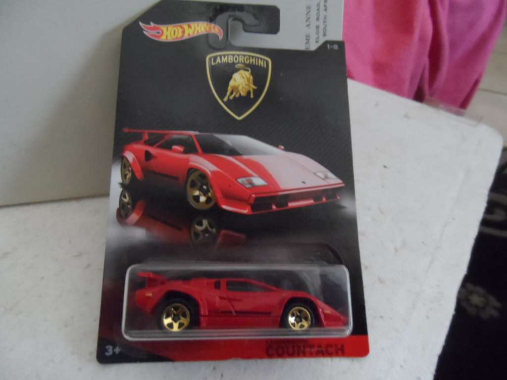 Hot Wheels Lamborghini Countach 1/8-sealed long card- [m57]