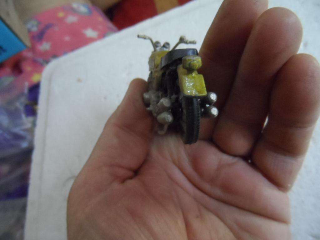 Diecast honda motorcycle [m300]