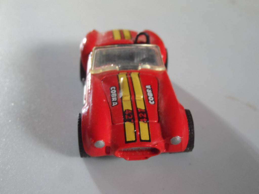 vintage Hot Wheels Real Riders Classic Shelby Cobra Diecast Car 1982 Red- [m300]