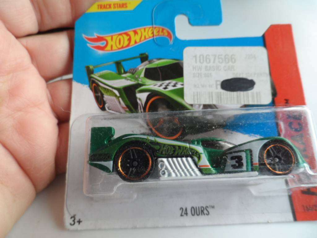 hot wheels 24 ours hw race 0green- sealed short card  [m55]