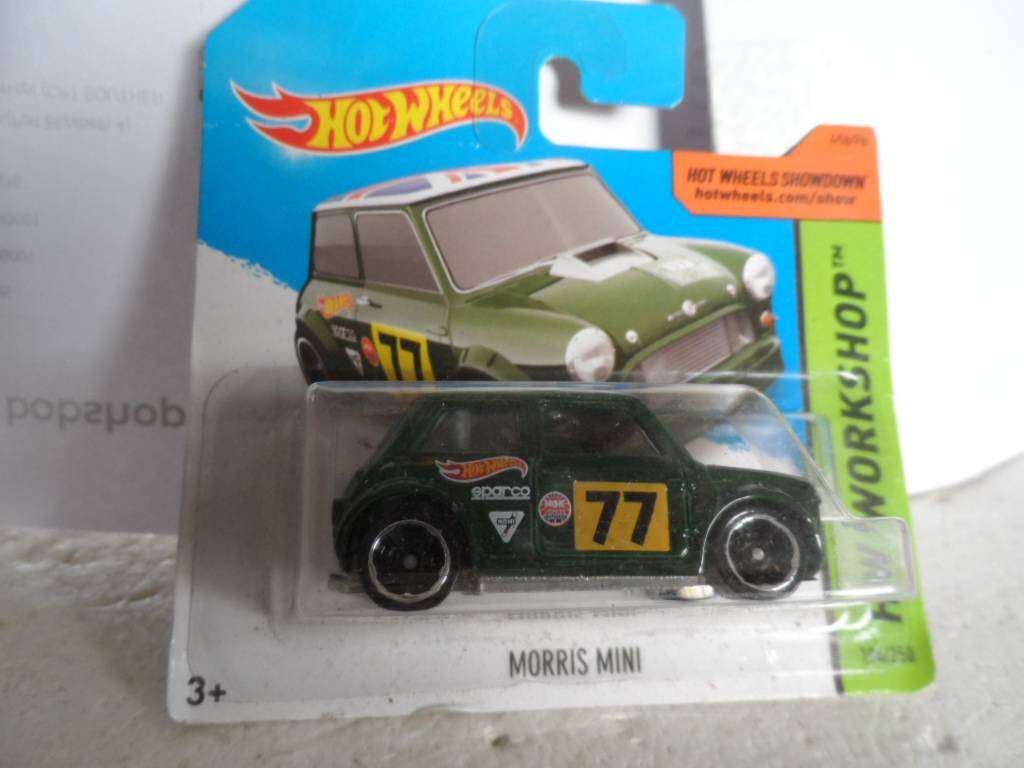 Hot Wheels Morris Mini in Green, sealed Short Card 2014  [m57]