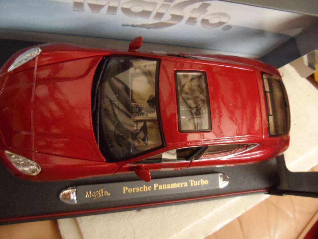 maisto premiere edition PORSCHE PANAMERA TURBO 1/18 MINT IN BOX