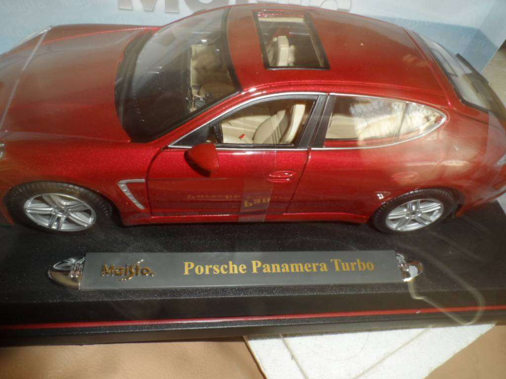 maisto premiere edition PORSCHE PANAMERA TURBO 1/18 MINT IN BOX