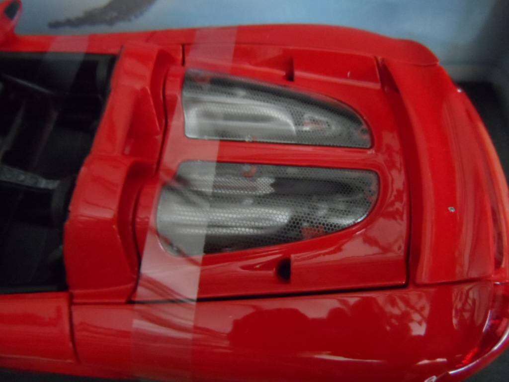 Maisto premiere edition Porsche Carrera gt 1/18 SCALE  -NEW IN BOX-