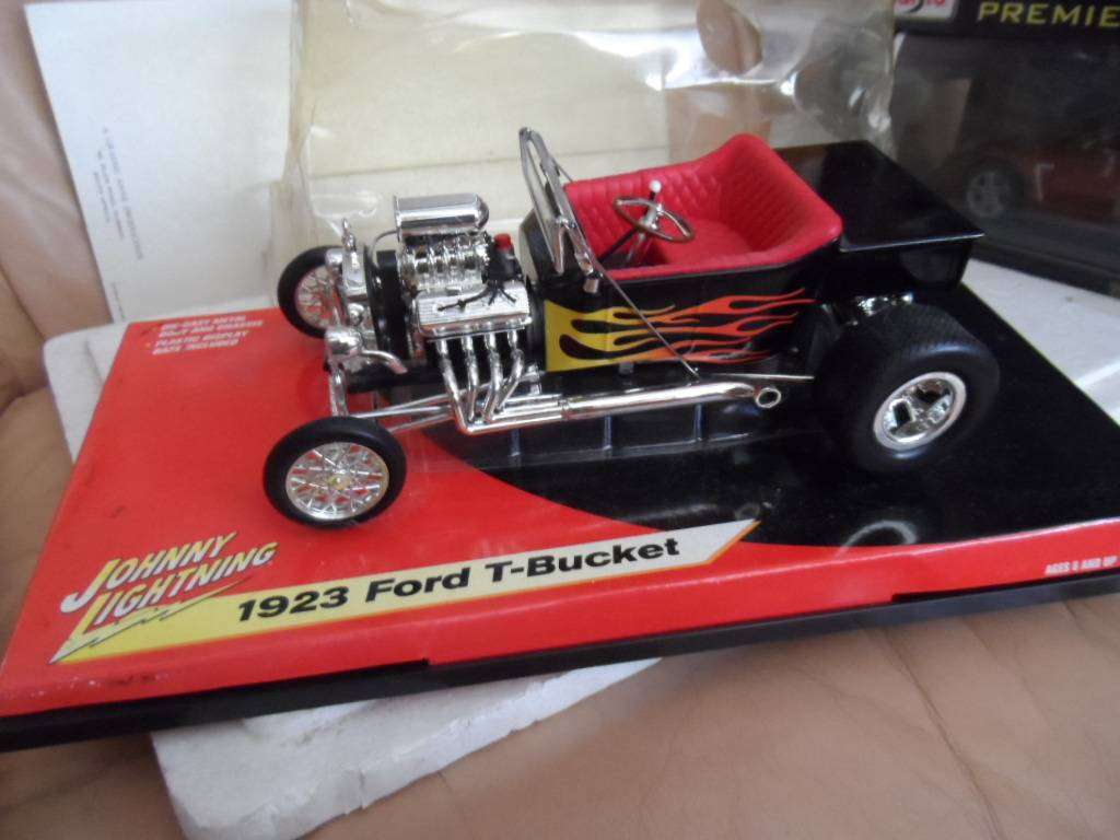 johnny lightning 1923 ford t bucket 1/18