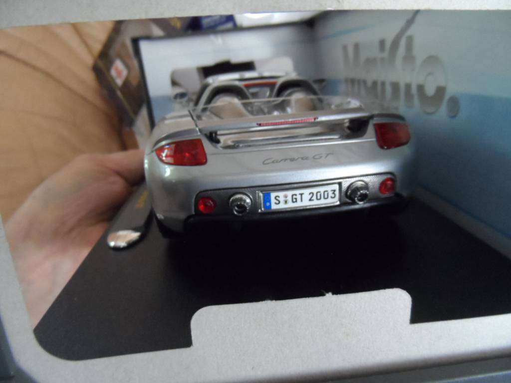 Maisto premiere edition Porsche Carrera gt 1/18 SCALE -silver -NEW IN BOX-